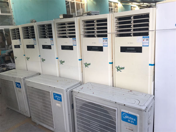  ���{����